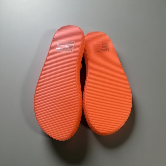 Wild Fable Orange Sandals - Picture 3 of 6